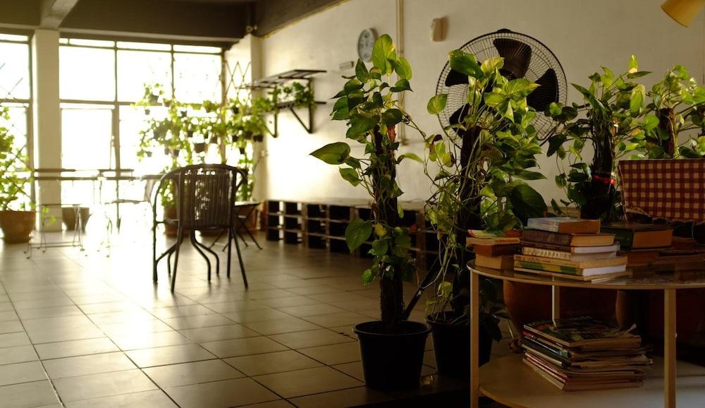 The Mixx Hostel Bangkok Extérieur photo