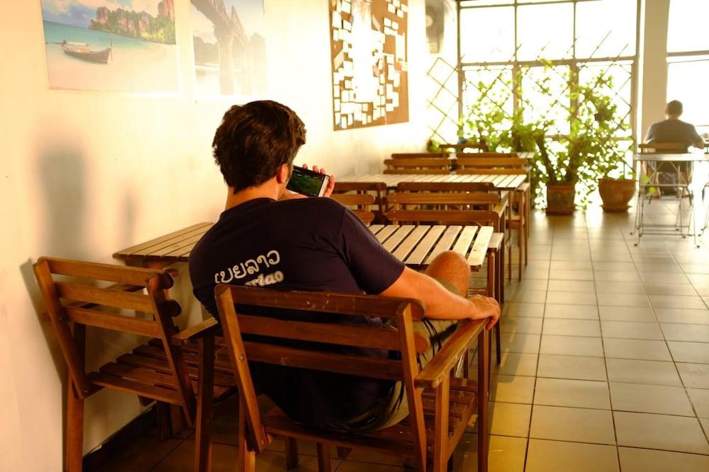 The Mixx Hostel Bangkok Extérieur photo