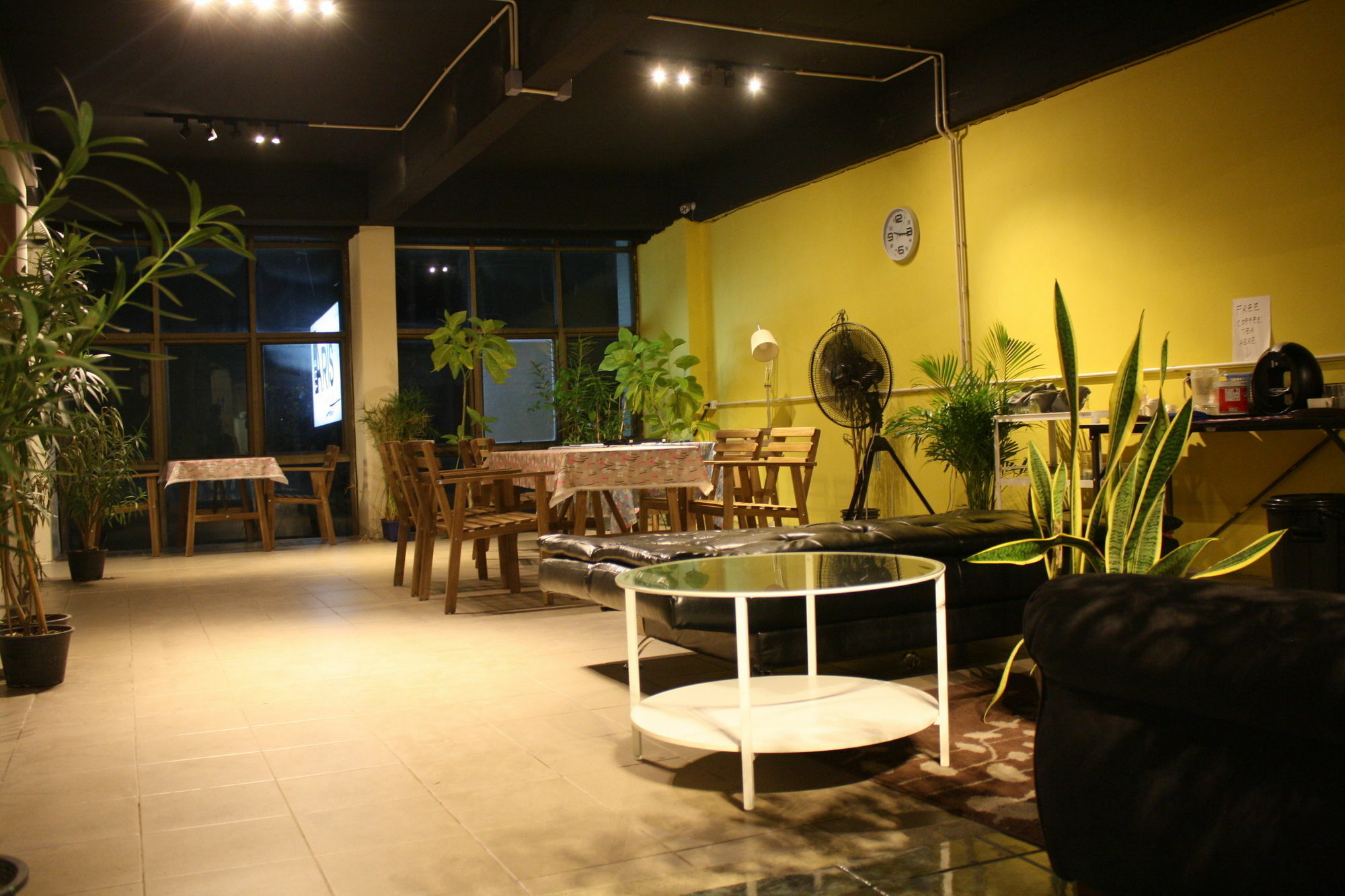The Mixx Hostel Bangkok Extérieur photo